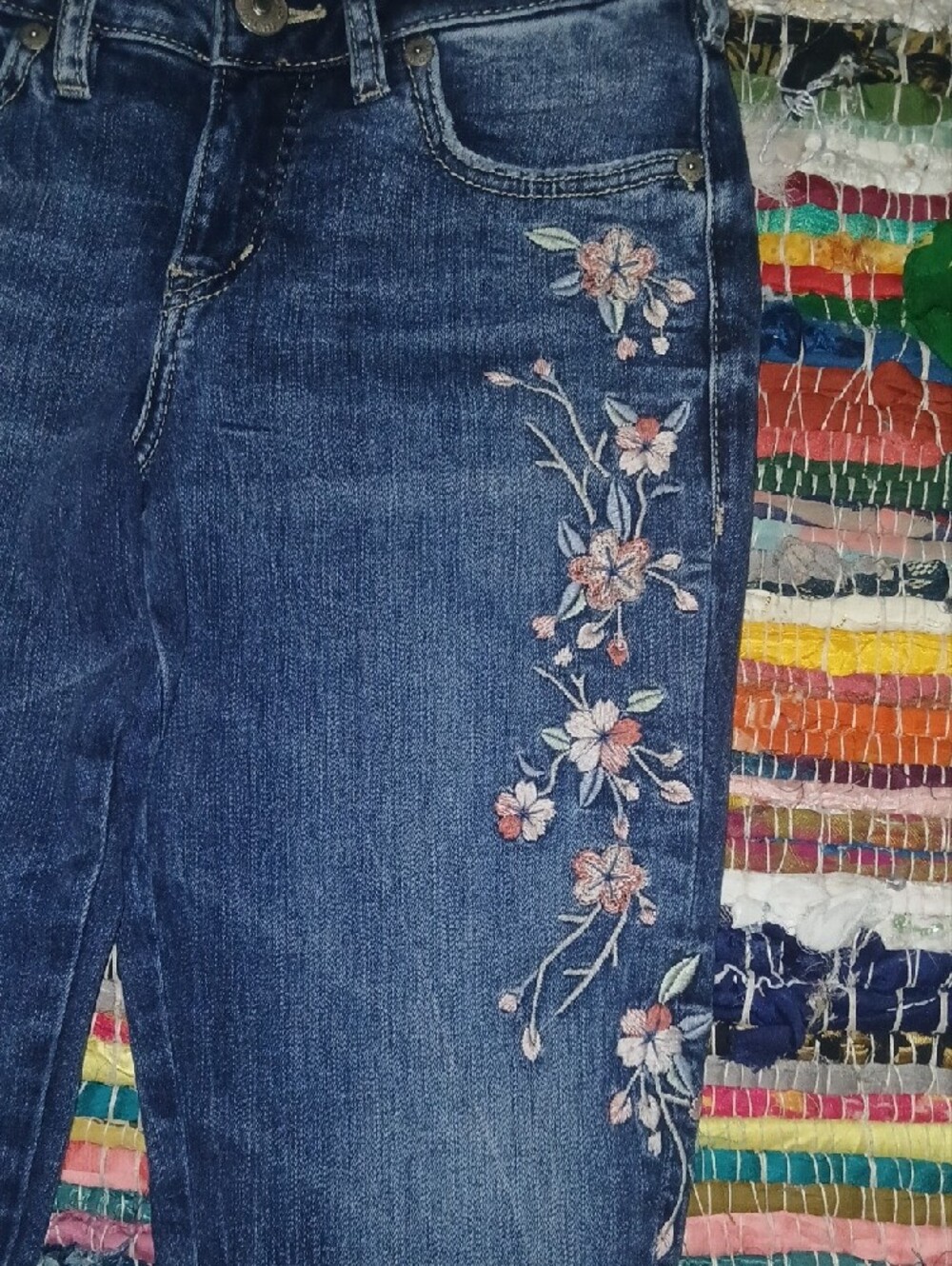 Silver Jeans Floral Embroidered Elyse Skinny Jeans W25/L29 - Picture 3 of 6